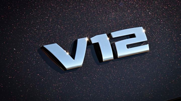 BMW kończy produkcję silnika V12