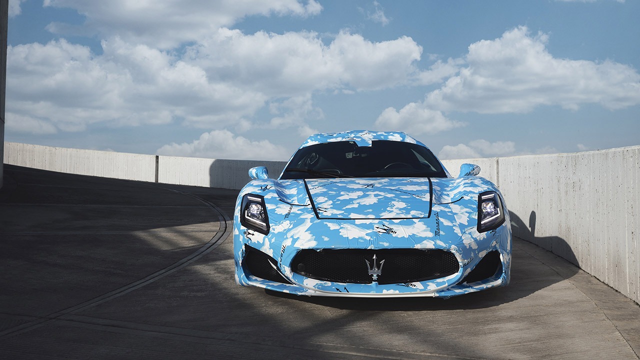 Nowy prototyp Maserati MC20 na testach w Modenie