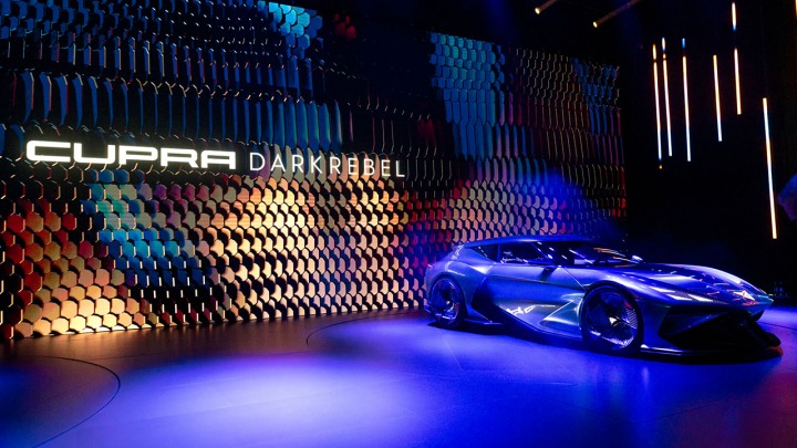 CUPRA DarkRebel pojawił się na scenie podczas Volkswagen Group Night IAA w Monachium