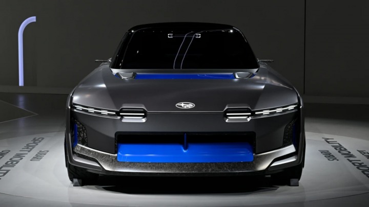 Dwudrzwiowe coupe Subaru Sport Mobility Concept