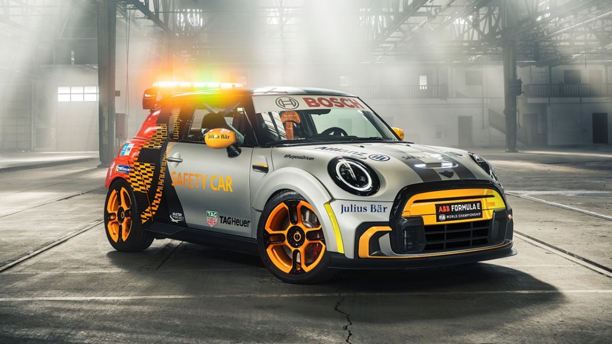 MINI Electric Pacesetter