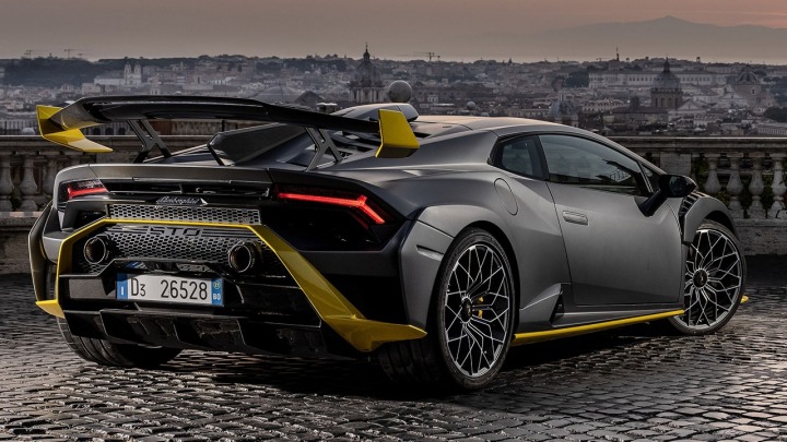 Rekordowy rok 2021 dla Automobili Lamborghini