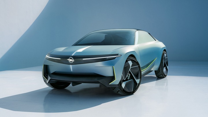 Opel Experimental, wizjonerski samochód koncepcyjny marki debiutuje na targach IAA Mobility 2023