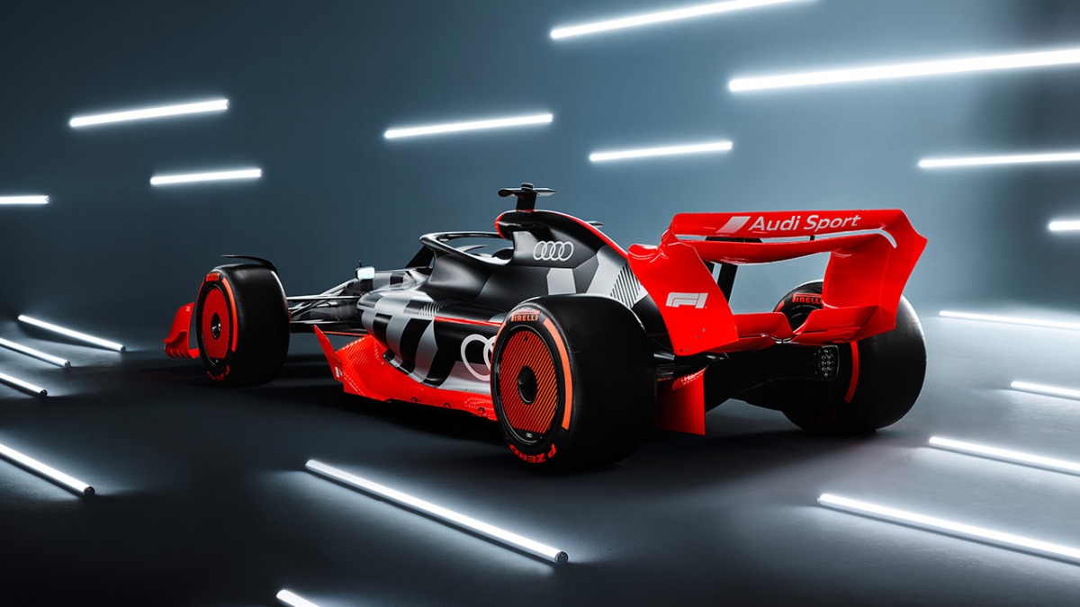 Pokazowy Samochód F1 z Malowaniem Startowym Audi