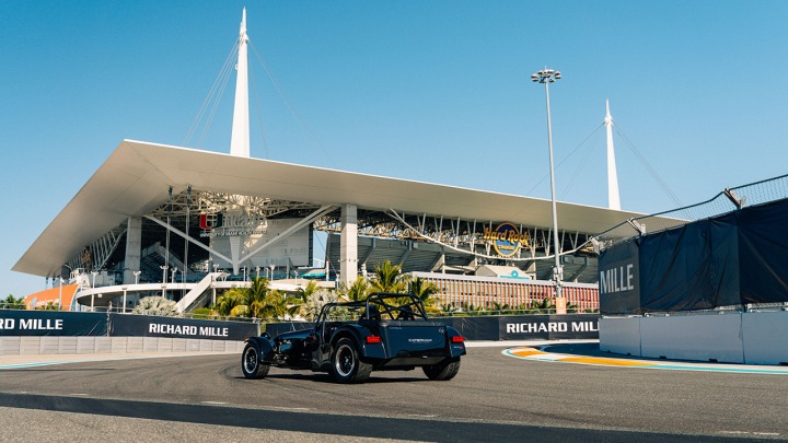 Caterham ogłasza partnerstwo z ekskluzywnym klubem Precision Drive Club w Miami na Florydzie