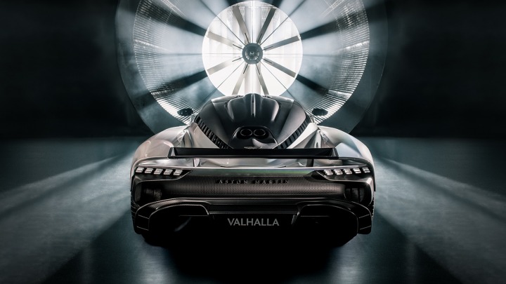 Prace nad nowym supersamochodem Aston Martin Valhalla przyspieszyły dzięki Formule 1
